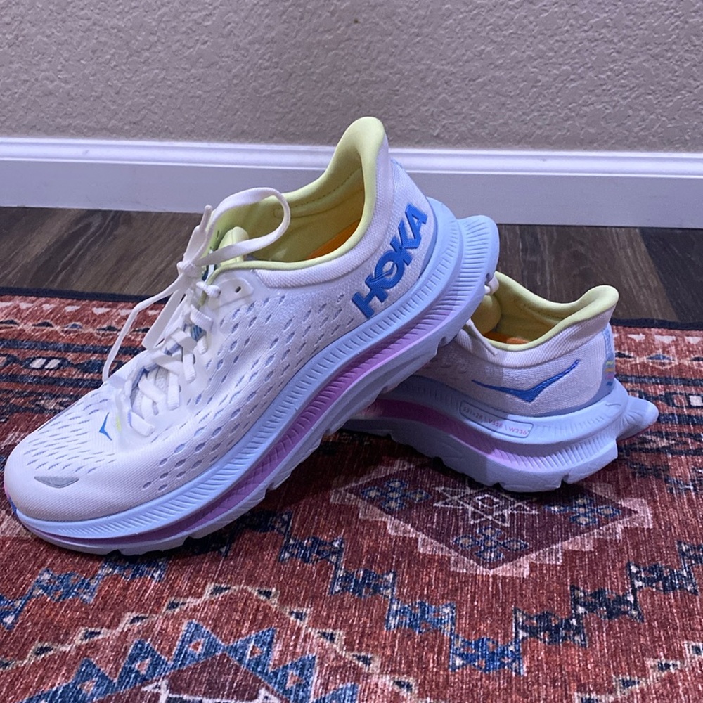 Women’s Hoka Kawana Size 7 in White/Ice Water